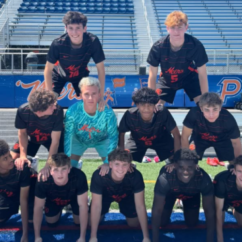 seniors-2627-pyramid